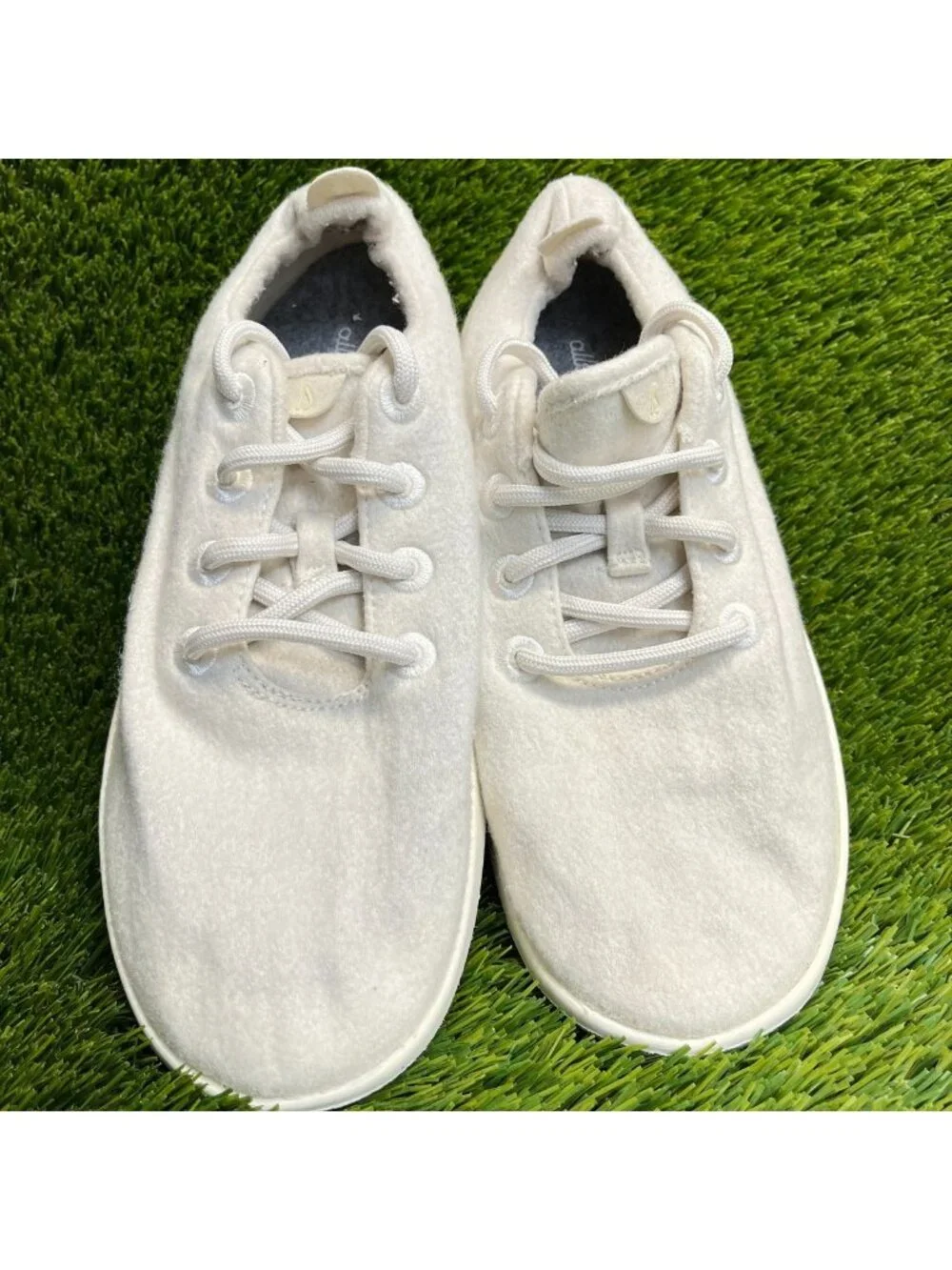 Allbirds Wool Runners Womens Size 10 Ivory Athletic Walking Shoes Sneakers